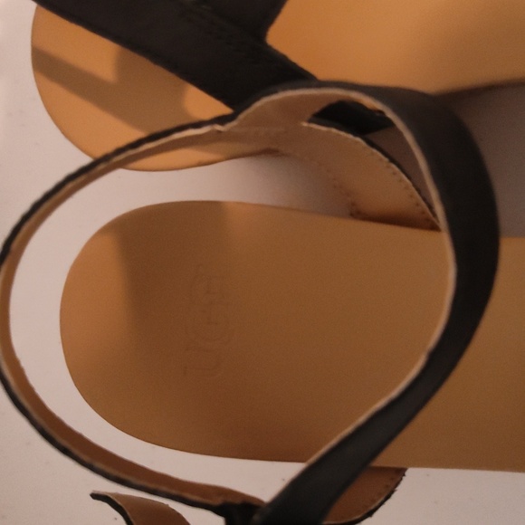 UGG Joslyn Espadrille Wedge Sandal | Black | Size 10 - Picture 12 of 12